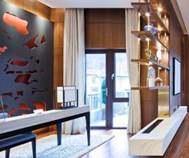 Premium Commercial Plaza